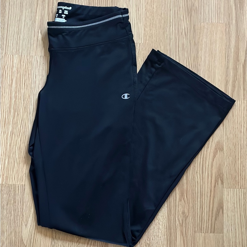 CHAMPION Athletic Pants 🚨